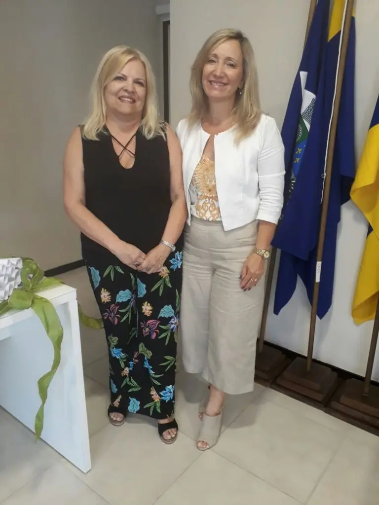 Presidente da AOESC O.E Marilys de Souza Barreto e Vice-Presidente da AOESC O.E Diléia Pereira Bez Fontana.