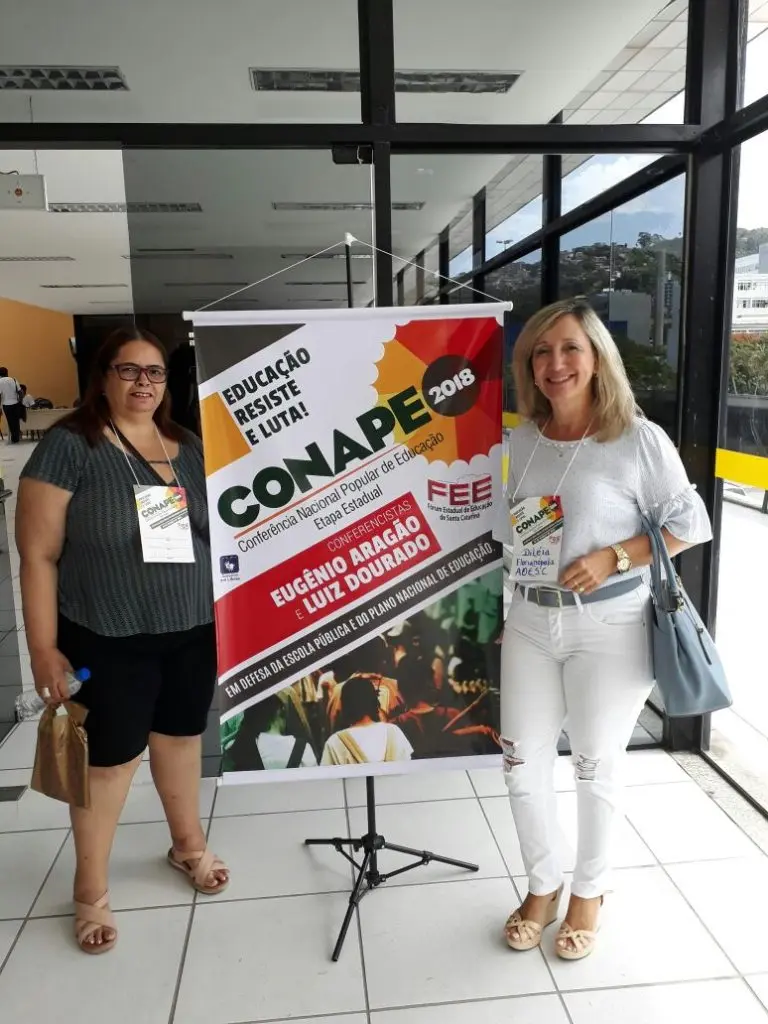 Vice-Presidente Sra. Diléia Pereira Bez Fontana e a Tesoureira da AOESC, Sra. Lúcia Maria dos Santos Machado