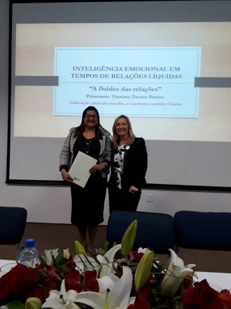 Palestra “Inteligência Emocional em tempos de Relações Líquidas.” com a Profa. O.E Thatiana Tavares Pereira