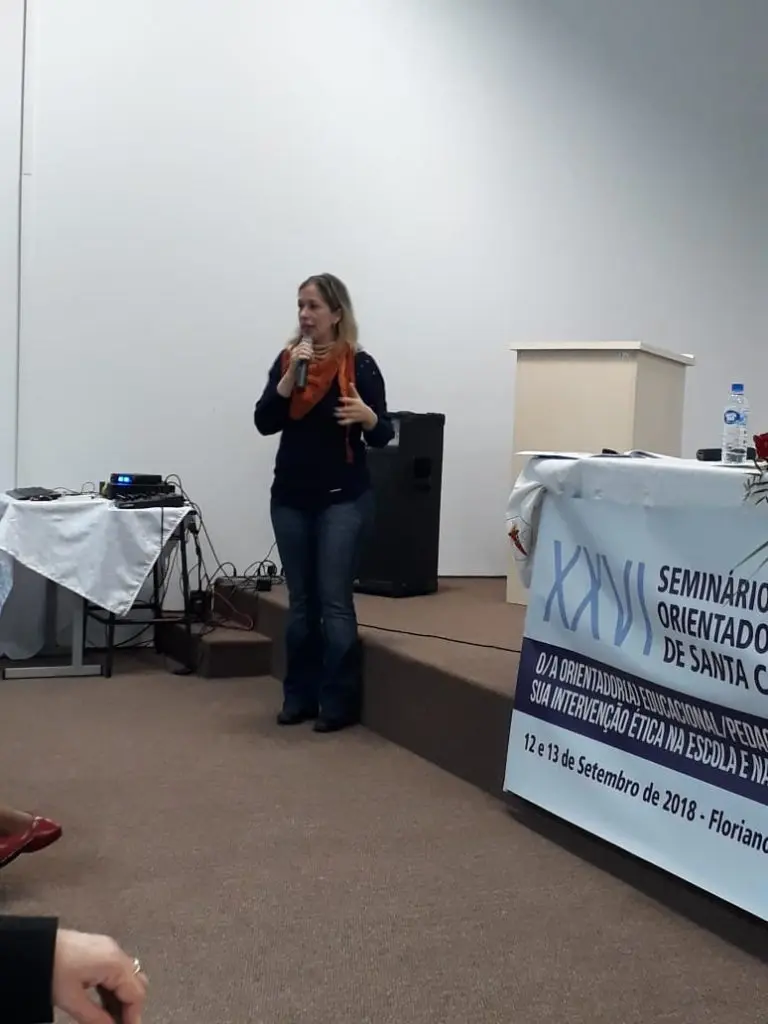 Palestra: "A importância do Planejamento no trabalho do/a Orientador/a Educacional" com a Palestrante: Profa. Dra. Jocemara Triches - EED/CED/UFSC