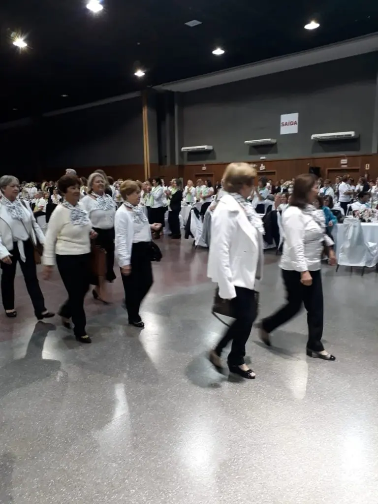 Desfile das Delegações durante a Comemoração do Dias dos/as Professores/as